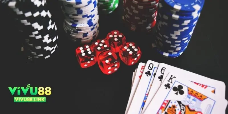 Game bài phỏm tá lả là gì?