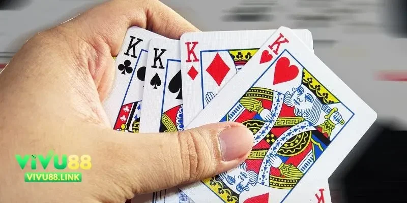 Game Bài Phỏm Tá Lả – Hướng Dẫn Cách Chơi Và Mẹo Thắng Lớn